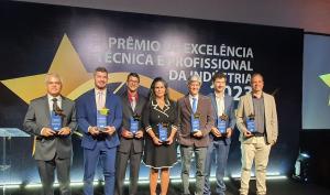 Profissionais da Petrobras na cerimônia de entrega dos prêmios da SPE
