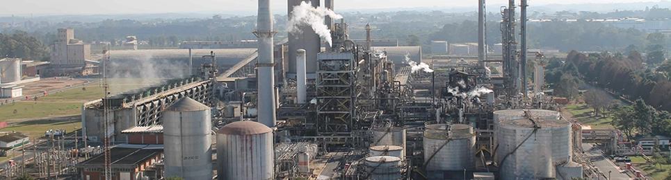 Visão aérea da fábrica Araucária Nitrogenados S.A. - ANSA.