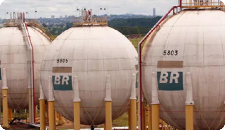 Picture of the Petrobras logistics terminal in Senador Canedo.