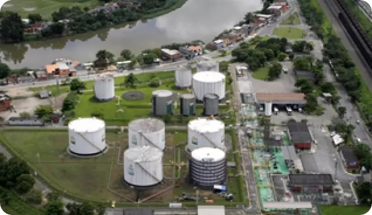 Picture of the Petrobras logistics terminal in Volta Redonda.